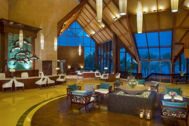 Lobby evening